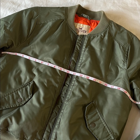Hollister Bomber Jacket in Army Green w Orange Lining EUC sz M - Picture 5 of 8